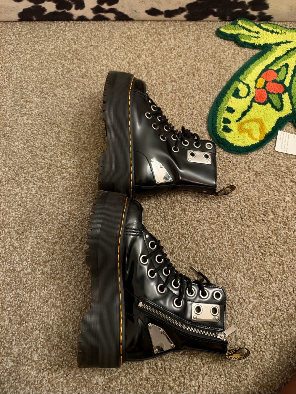 Dr. Martens Black Patent Leather Platform Boots with Silver Toe Caps. Jaddon max - Picture 4 of 6